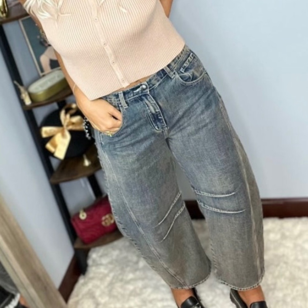 Baggy Barrel Jeans NWT